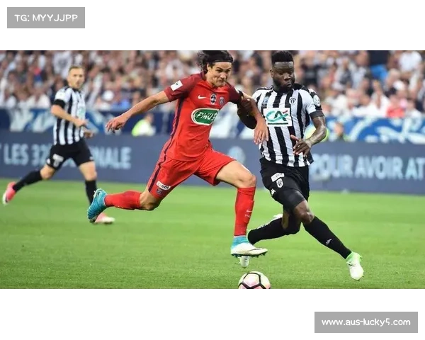 里尔1-0小胜昂热,艰难取得关键三分 里尔1-0小胜昂热,艰难取得关键三分